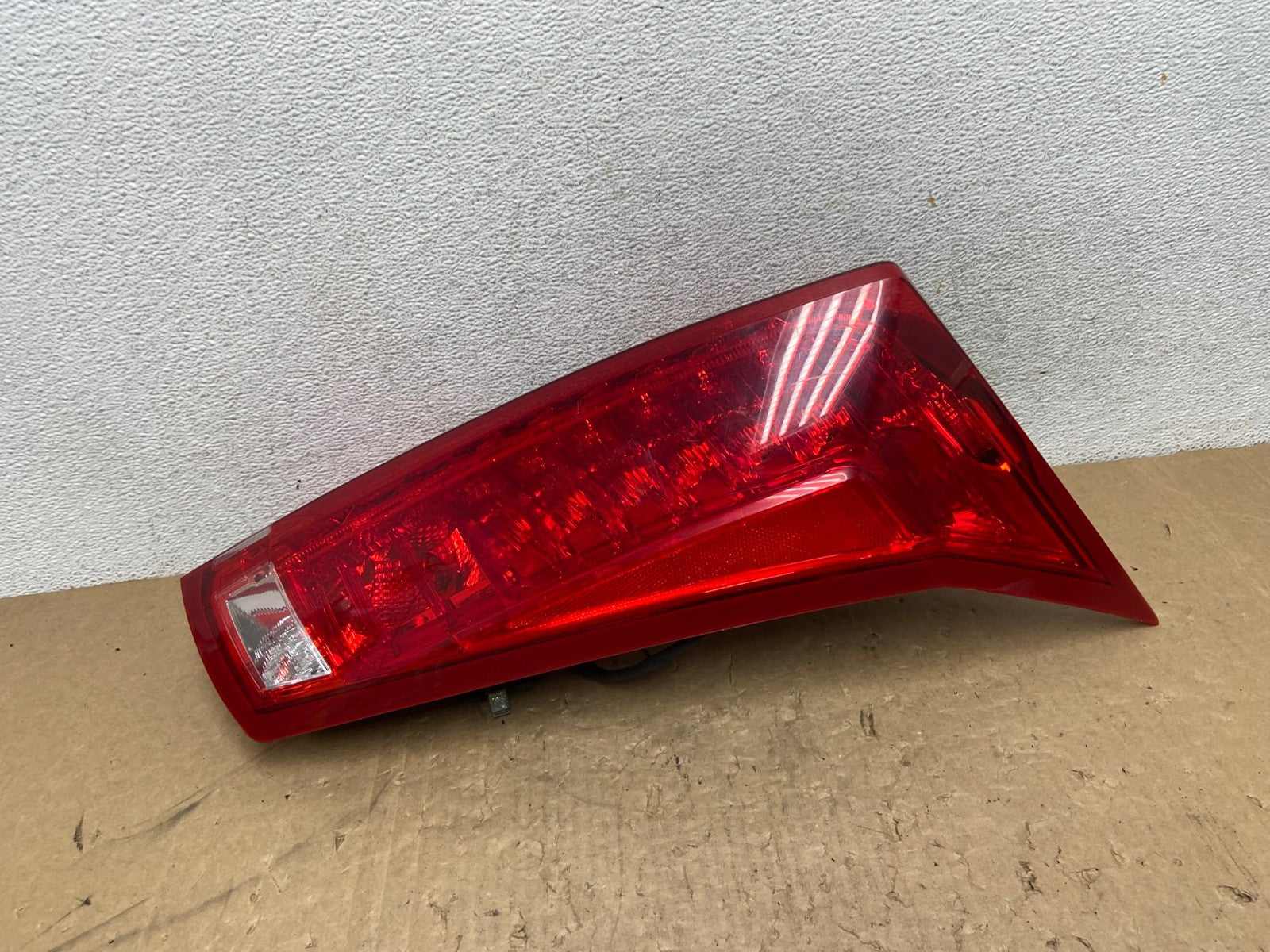 2010 to 2016 Cadillac Srx Right Passenger RH Side Tail Light AG1246 LK0