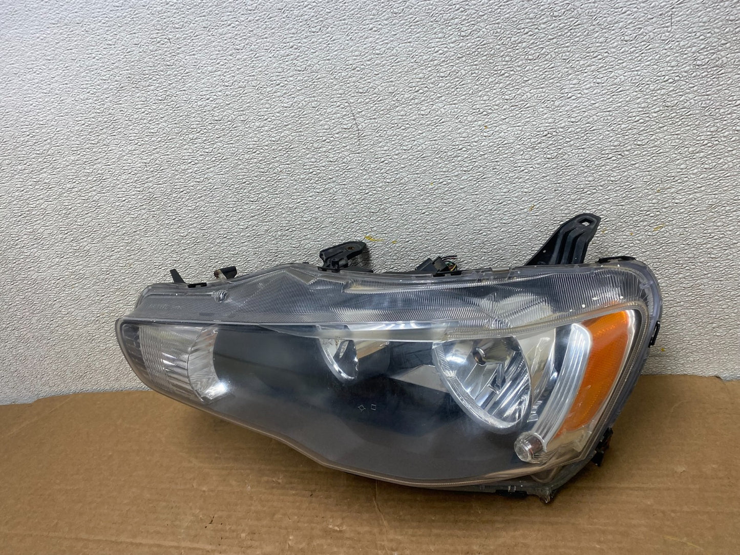2010-2013 Mitsubishi Lancer Left Driver LH Side Headlight Halogen Z1361 DW1