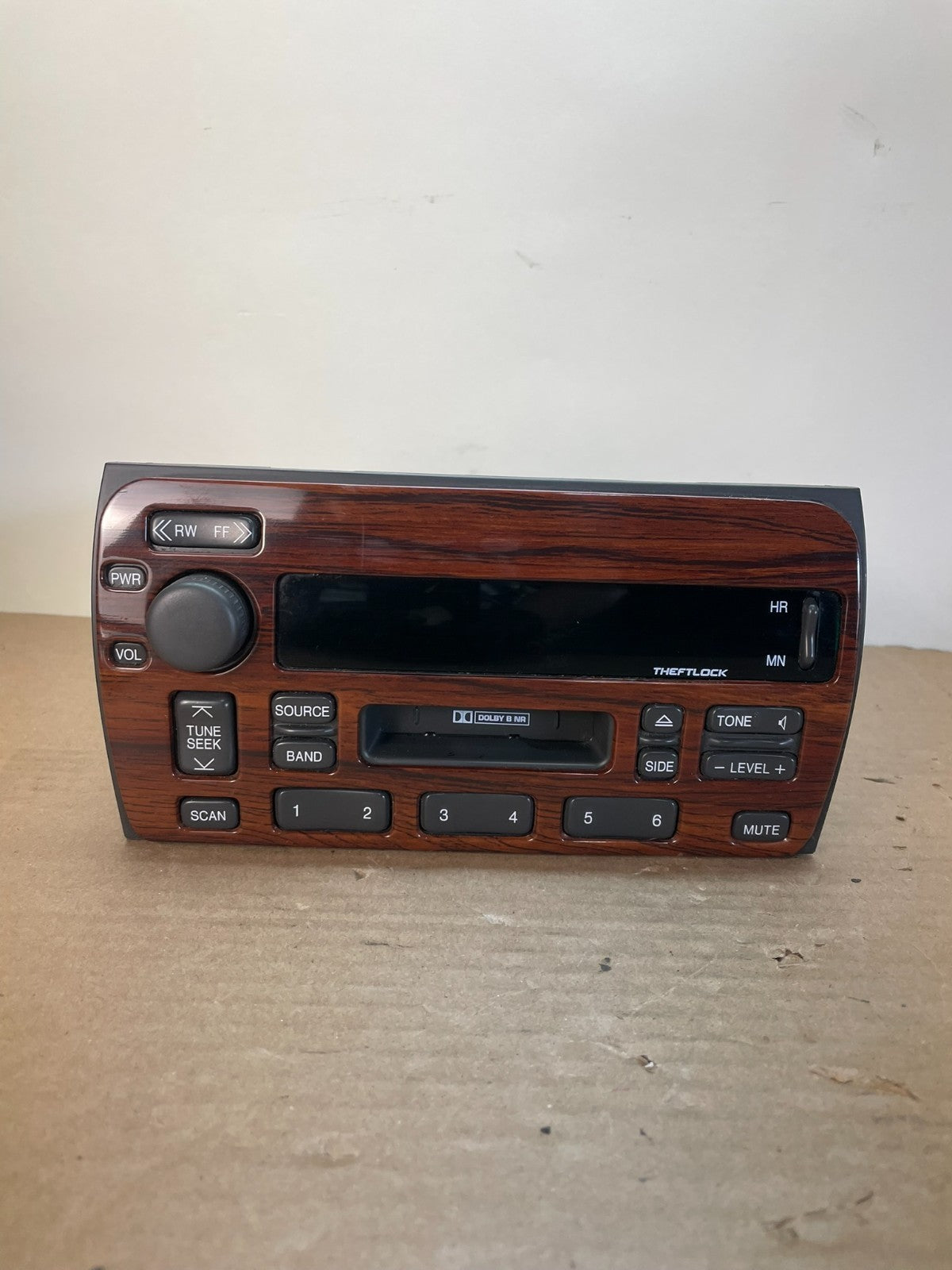 2000-2001 Cadillac Deville AM FM Cassette Radio Stereo CD Player AI0570 DG0
