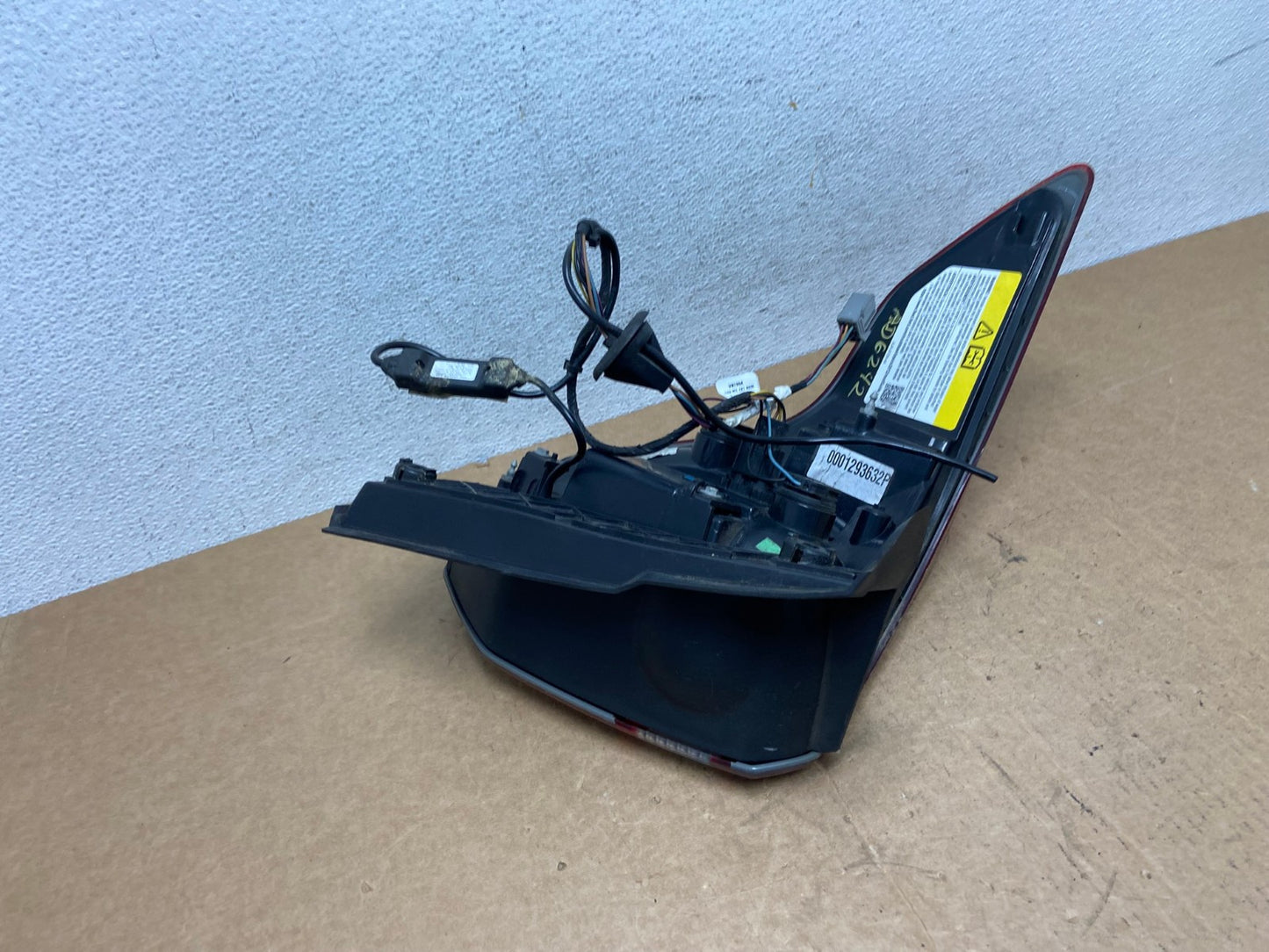 2016 -2019 Ford Explorer Right Passenger Side Rh Tail light AD6242 LK3