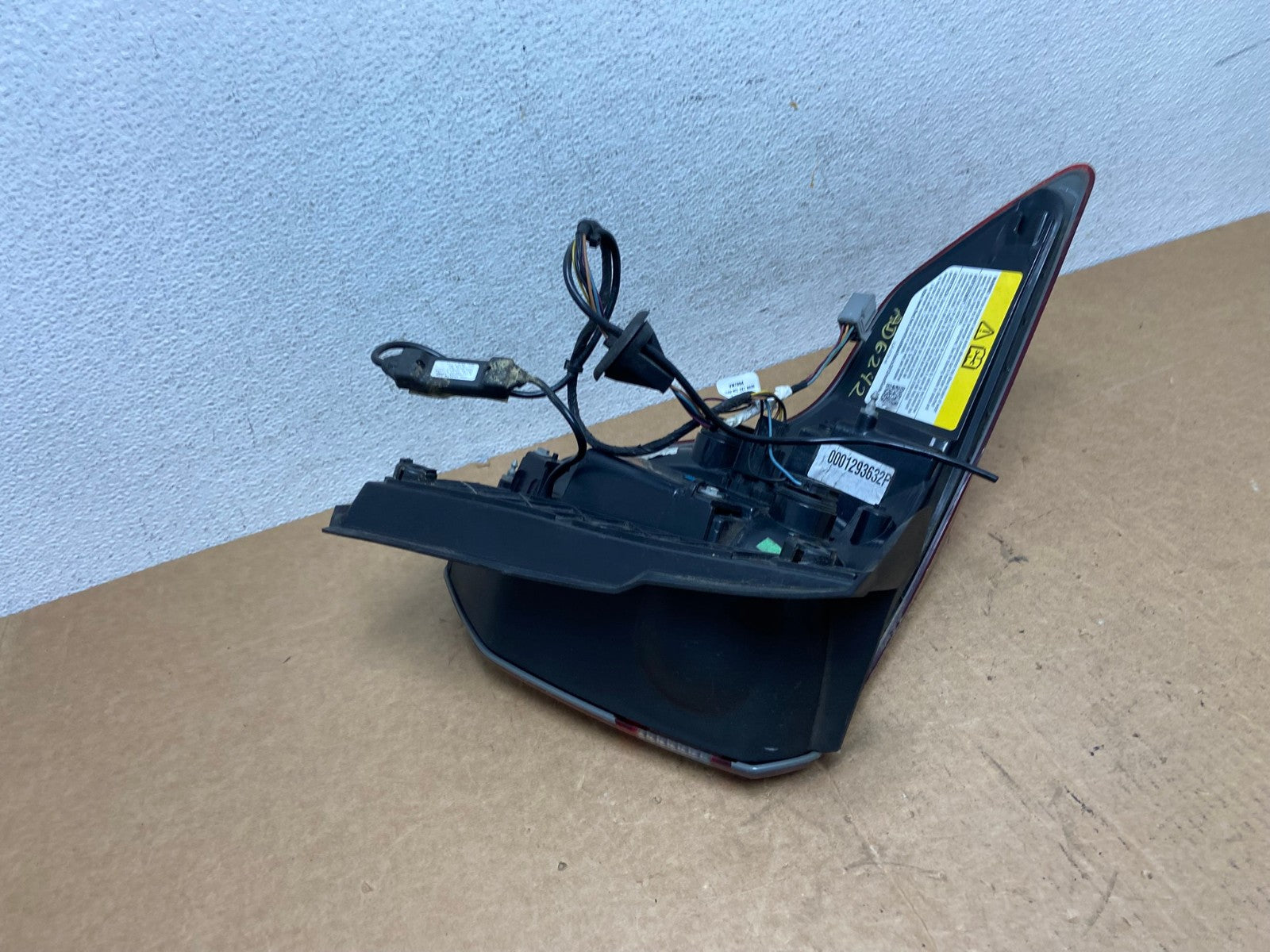 2016 -2019 Ford Explorer Right Passenger Side Rh Tail light AD6242 LK3
