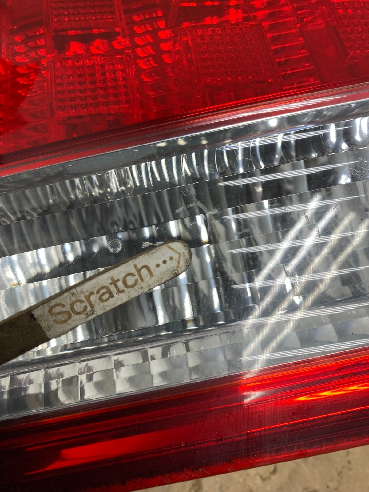 2005 2006 2007 Honda Odyssey Inner Right Passenger RH Tail Light V0309 DW4