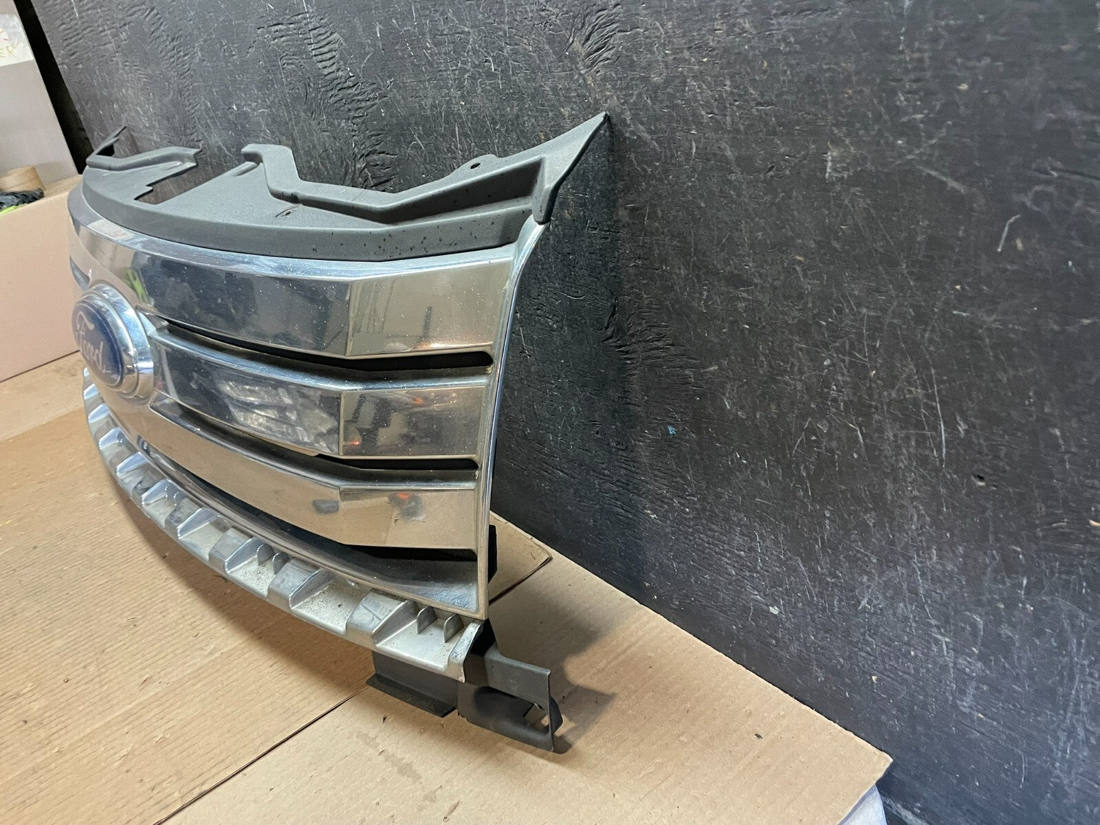 2007 2008 2009 2010 Ford Edge Front Upper Chrome Grill Grille Oem J7469 DG1