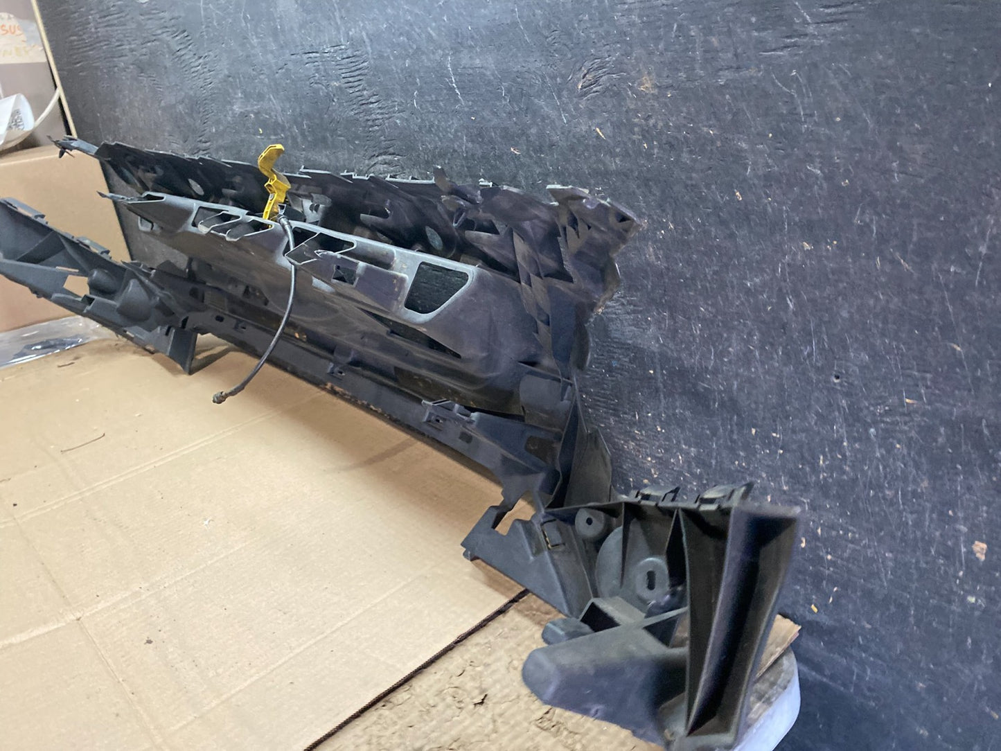 2014 to 2018 Ford Transit Connect Bumper Upper Cover Support Absorber X36265