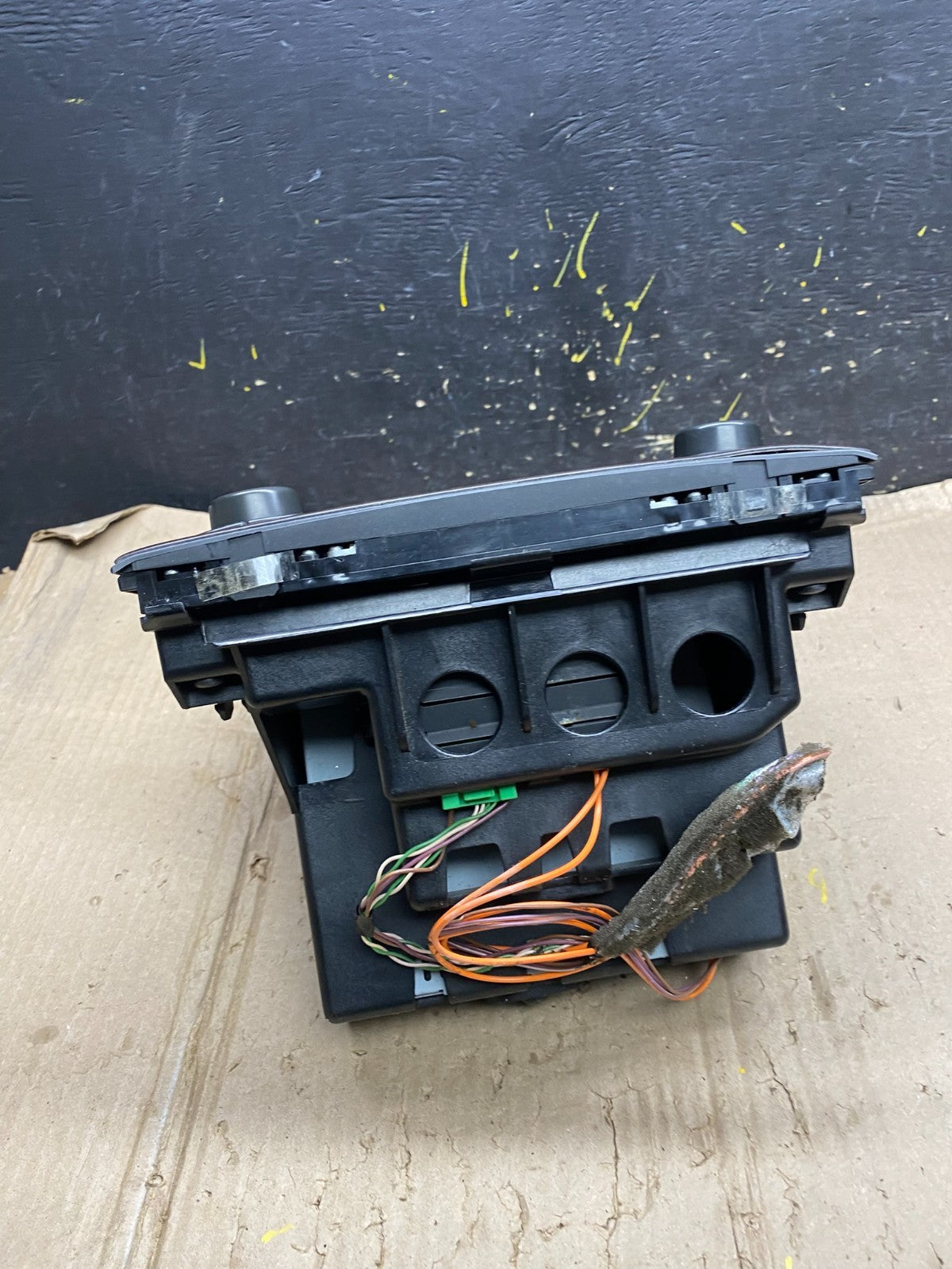 2003 to 2006 Volvo XC90 Center AM/FM Radio Panel Bezel X6100 DG3
