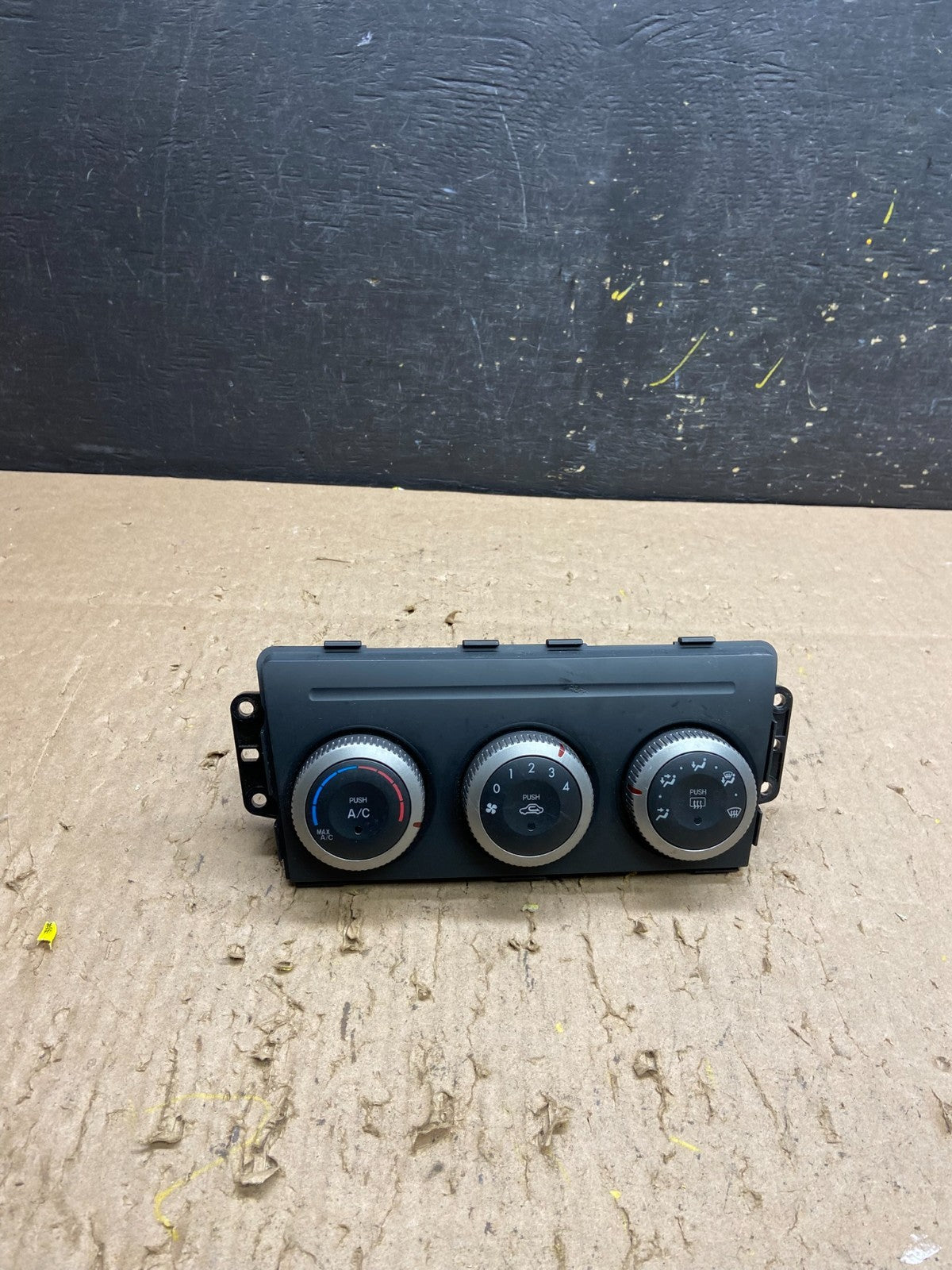 2009 - 2013 Mazda 6 A/C Manual Climate Control Panel t6253 DG0