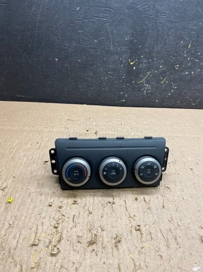 2009 - 2013 Mazda 6 A/C Manual Climate Control Panel t6253 DG0