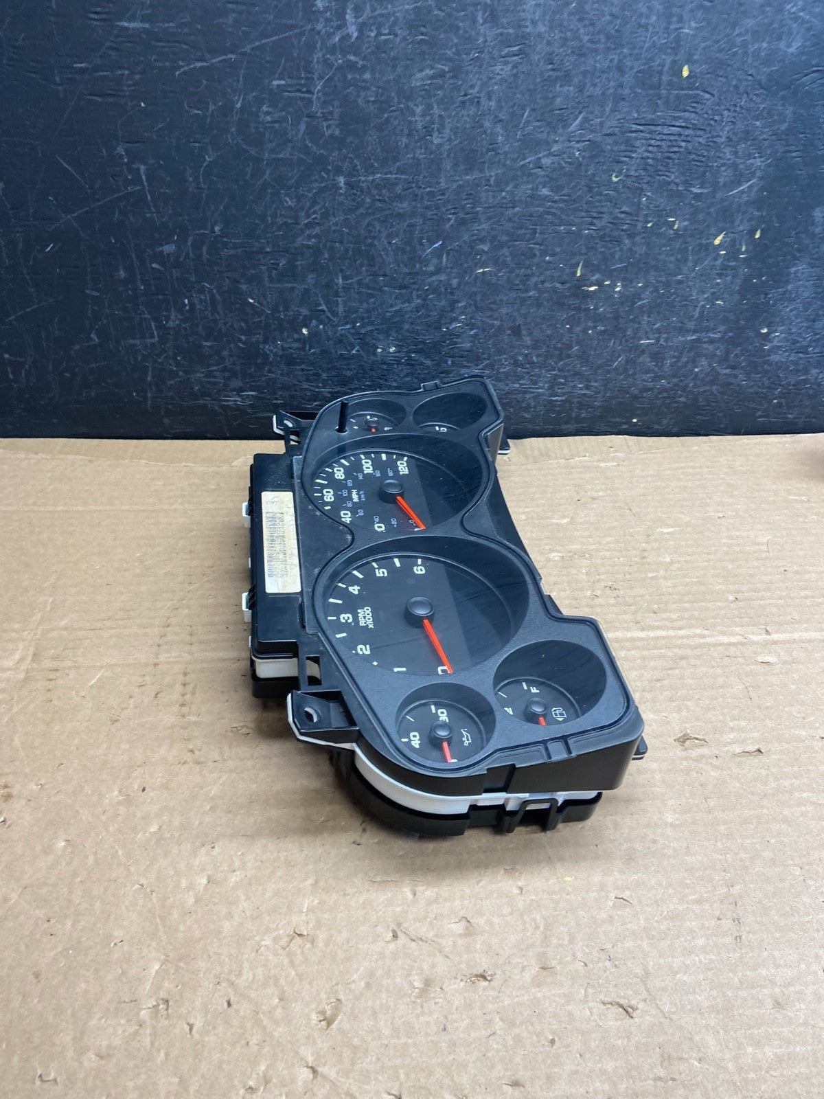 2007 2012 GMC Yukon Tahoe Sierra Speedometer Cluster Gauge AF2561 DG1