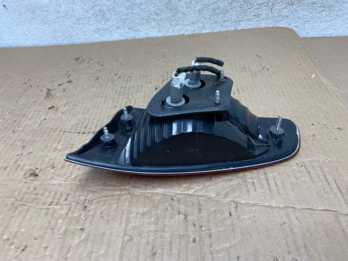 2008 to 2014 Subaru Tribeca Left Driver LH Side Tail Light Inner AI1338 LK3