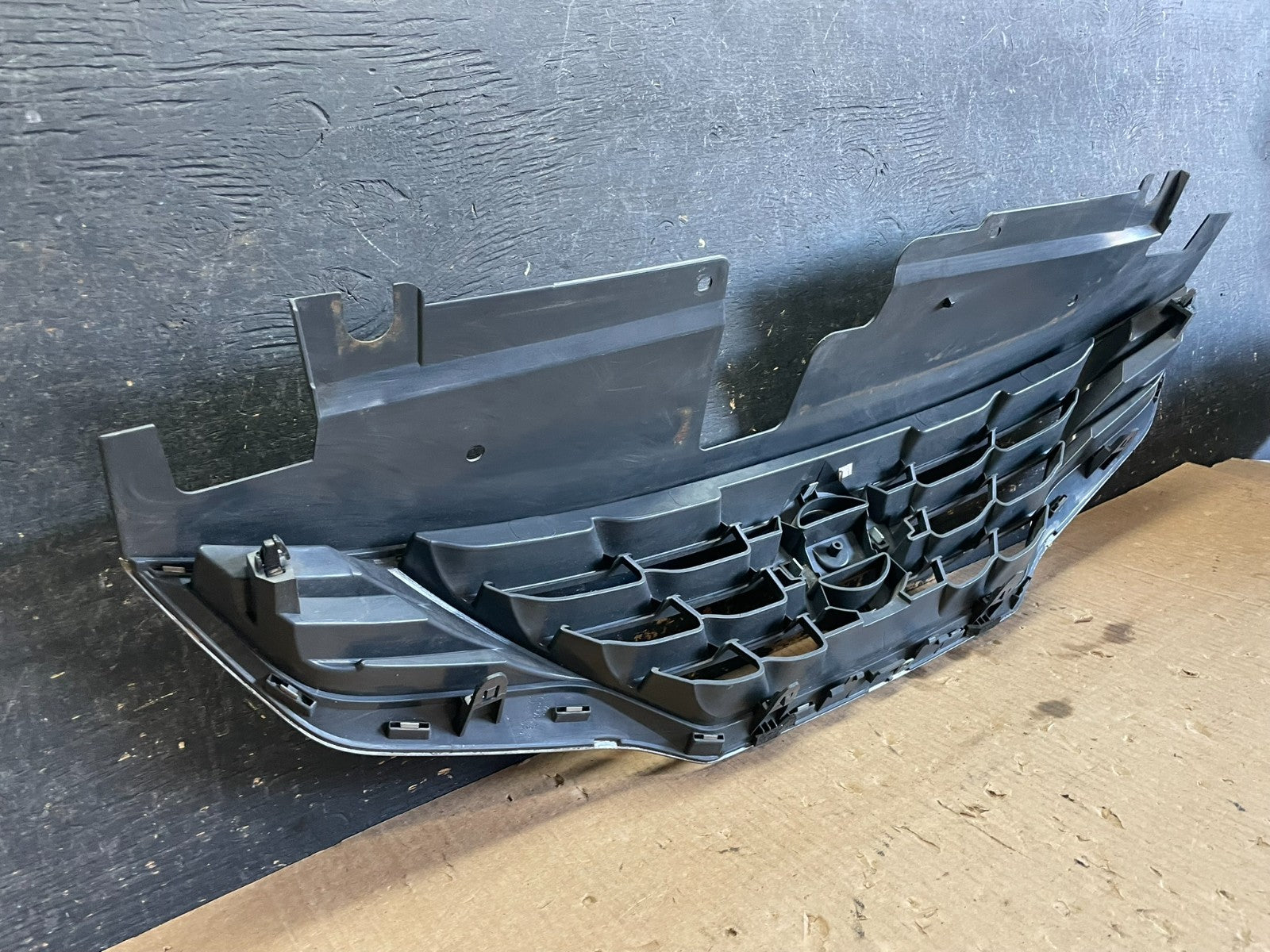 Sedan 2010 2011 2012 Nissan Altima Front Upper Grill Grille Y9774 DG5