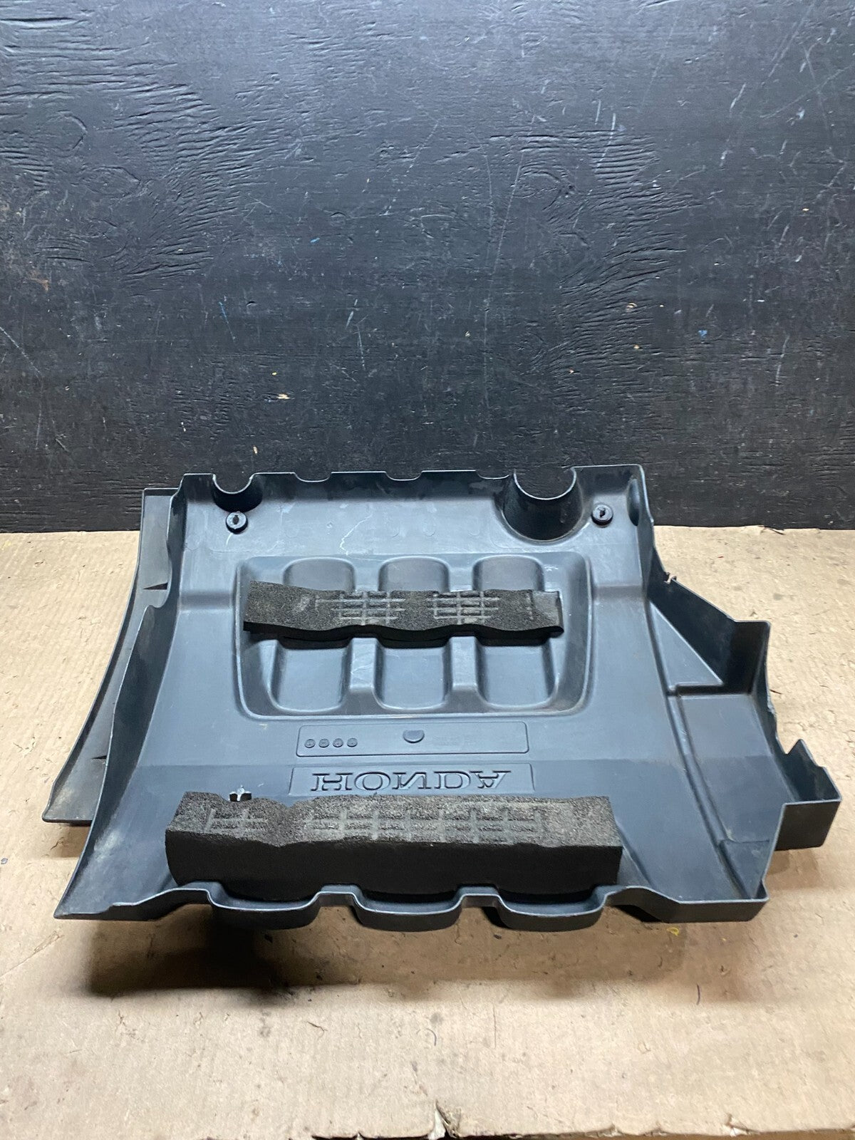 2005 to 2007 Honda Odyssey Black Engine Cover OEM j1269 DG5