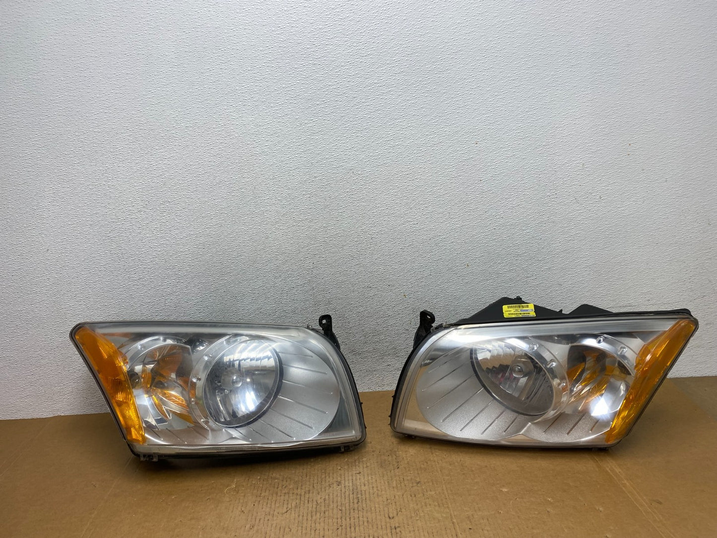 2007-2012 Dodge Caliber Left+Right Headlights Halogen TYC AE0582 DW0
