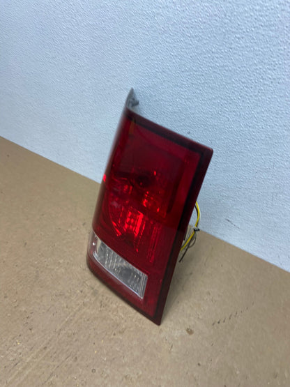 2007 2008 2009 2010 Jeep Grand Cherokee Left Driver Lh Tail Light  AC1334 LK1