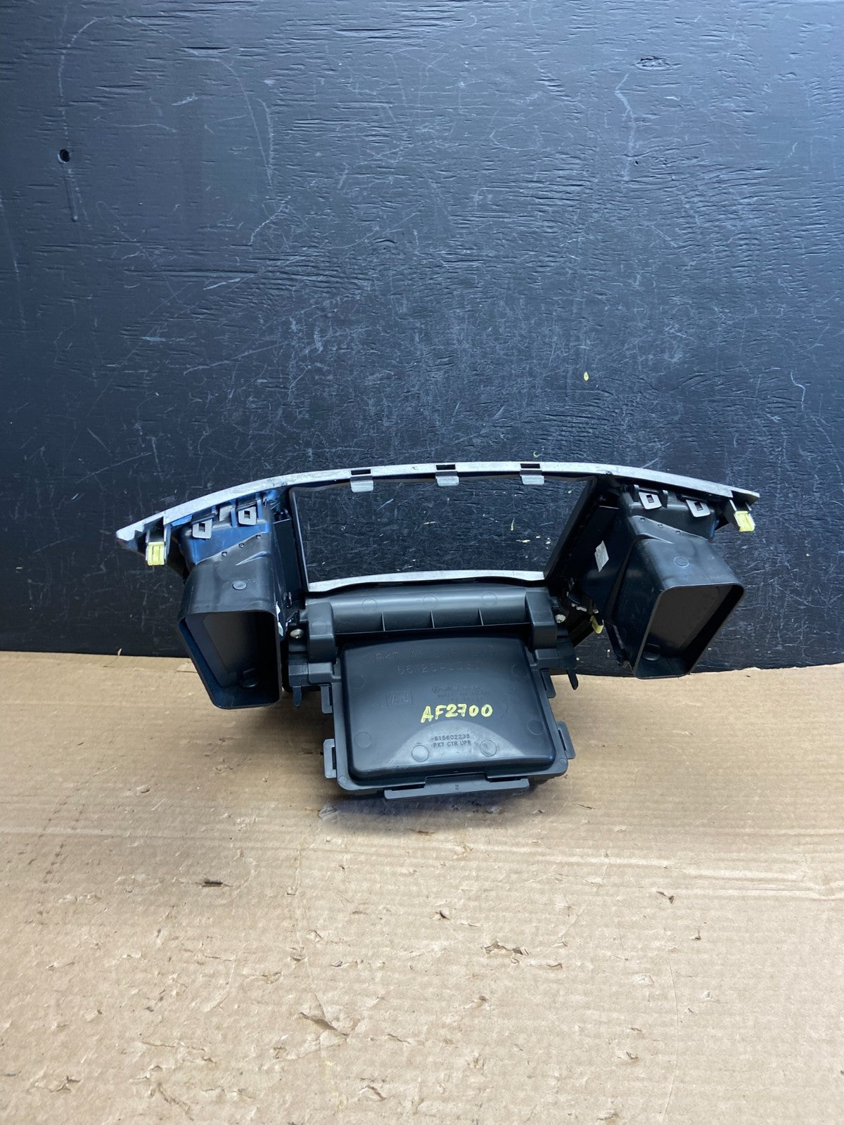 2010 - 2014 Subaru Legacy Radio Console Dashboard Center Panel Trim af2700 DG3