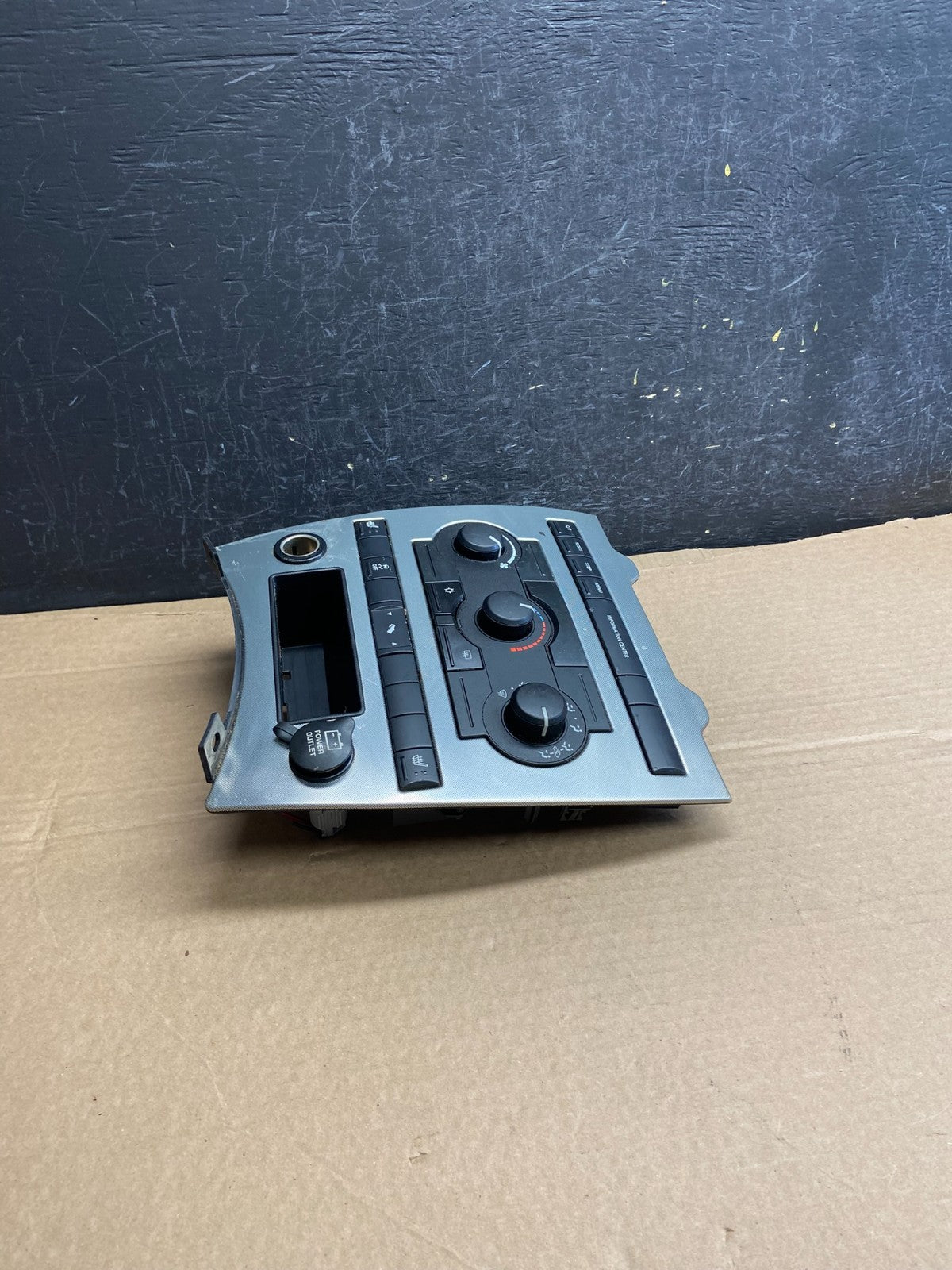 2005 2006 2007 Jeep Commander Grand Cherokee A/C Climate Control Bezel AF2416 DG2