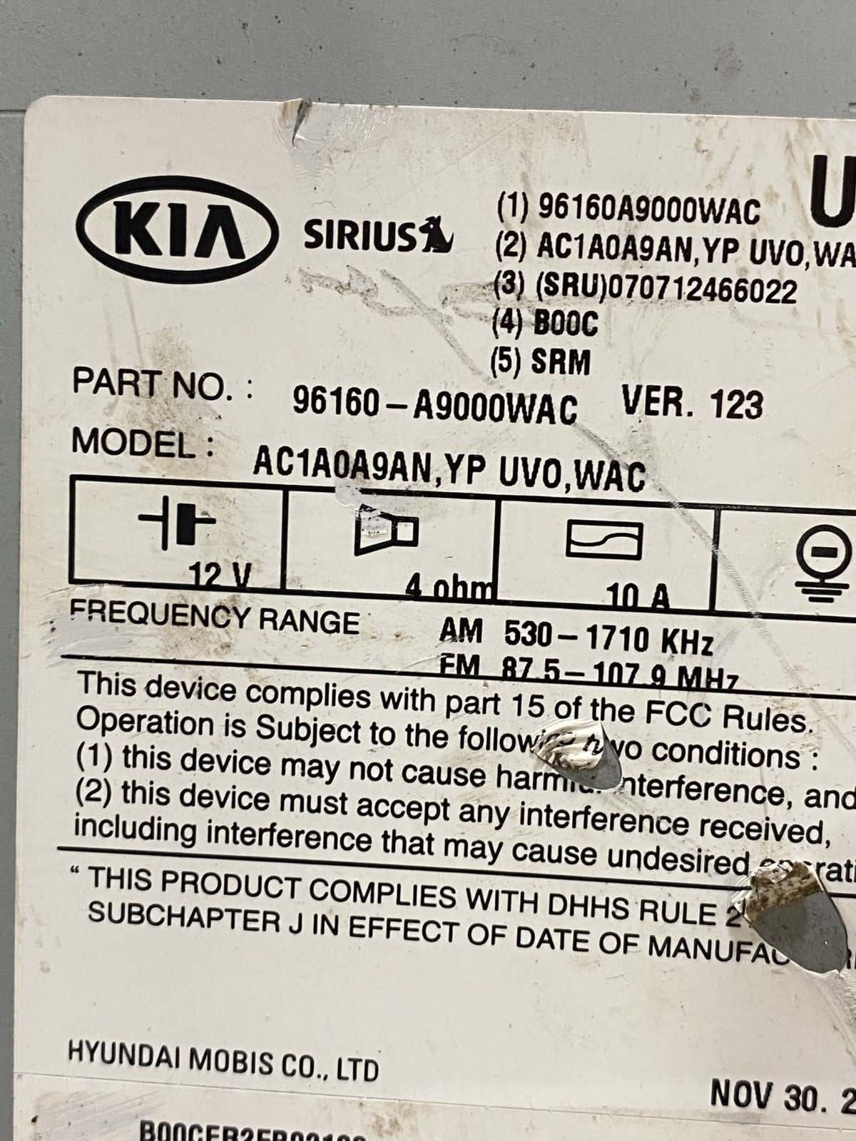 2015 to 2016 Kia Sedona Radio Stereo Receiver AM FM CD Player AE7928 DG6