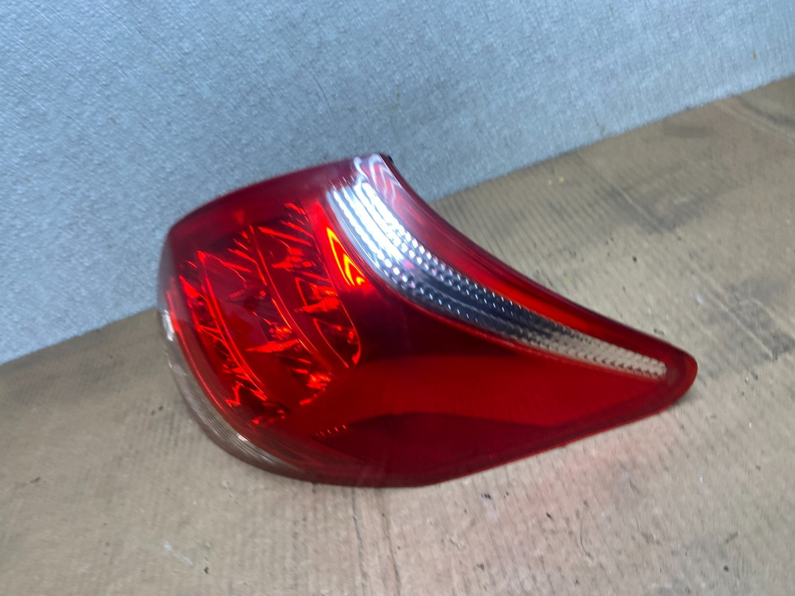 2006 2007 2008 Toyota Rav4 Right Passenger RH Side Tail Light OEM AA6255 DW1