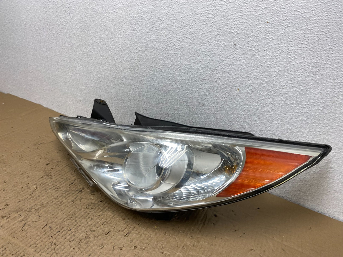 2011 - 2014 Hyundai Sonata Left Driver Lh Side Headlight Halogen AC5523 DW1