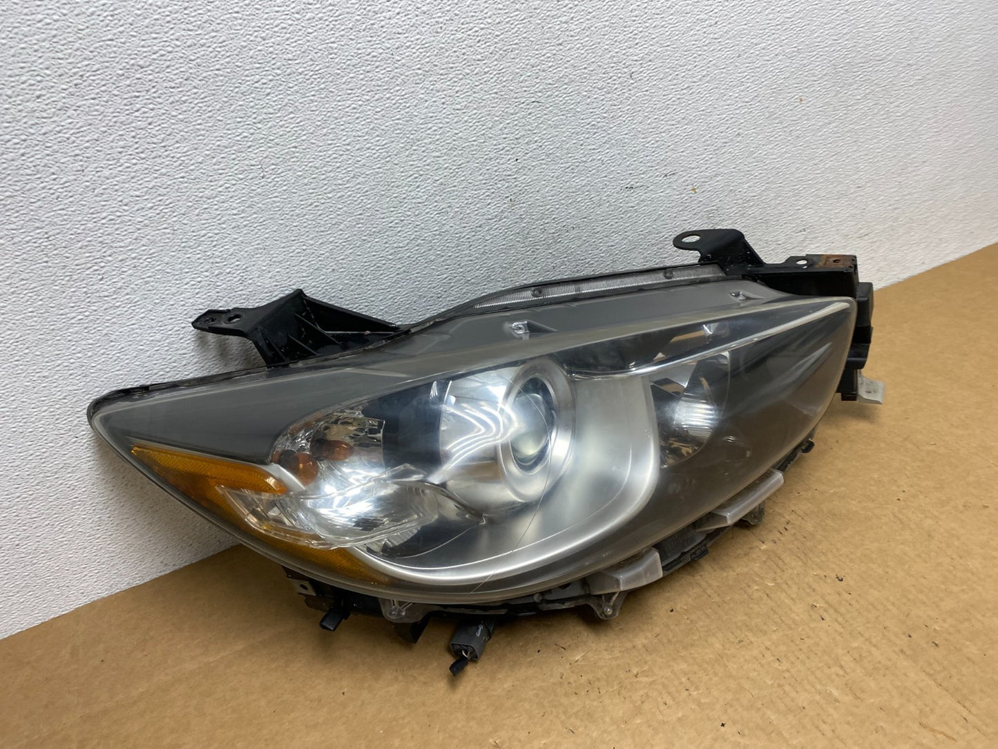 2013 to 2016 Mazda CX-5 CX5 Right Passenger Side Halogen Headlight ad4552 DG2