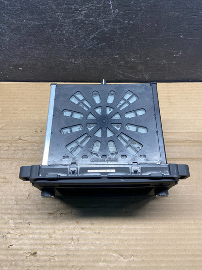 2015 2016 2017 GMC Acadia Radio Display Screen AM/FM AUX AE4548 DG3