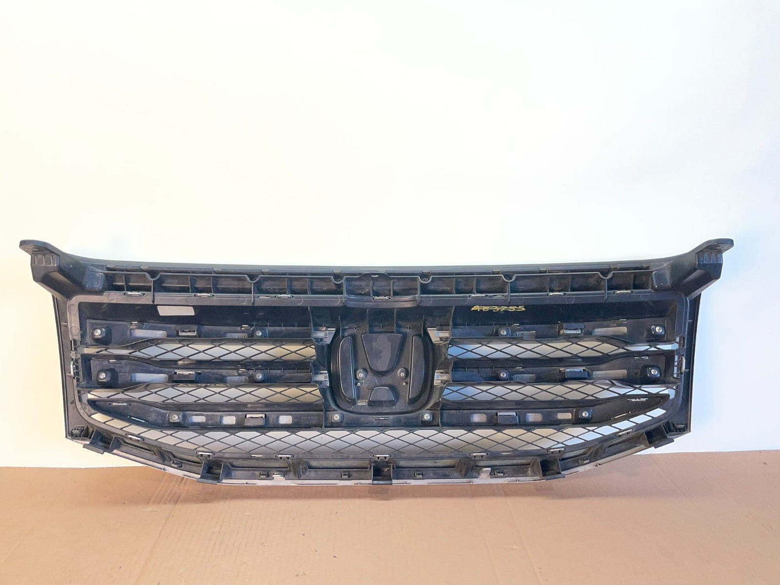 2012 to 2015 Honda Pilot Front Upper Grill Grille AG7781 DW3
