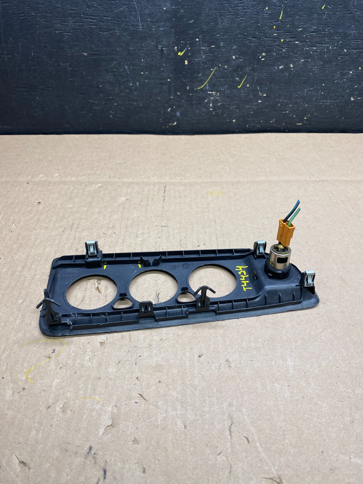 2014 to 2018 Ford Transit 150 Heater Control AC Trim Cover 12v Outlet T4434 DG4