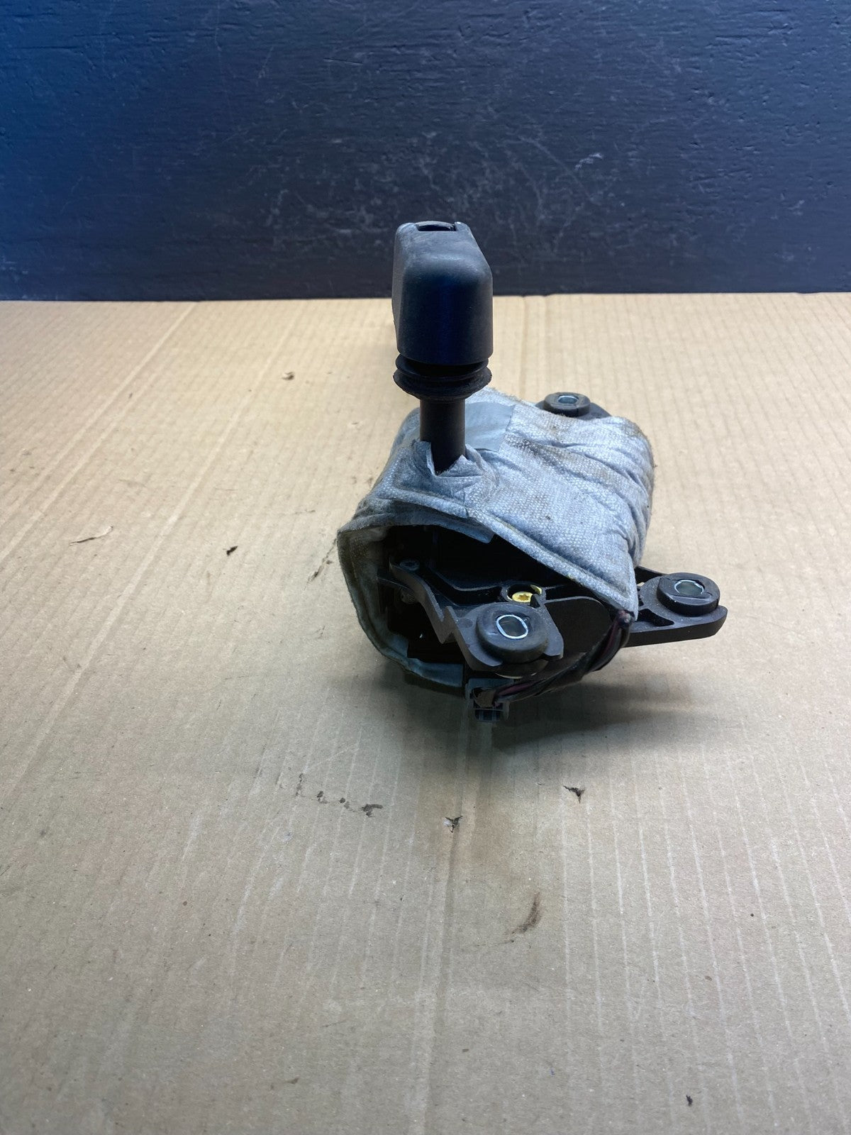 2011 to 2019 Ford Explorer Rear Windshield Wiper Motor OEM AC0864 DG4
