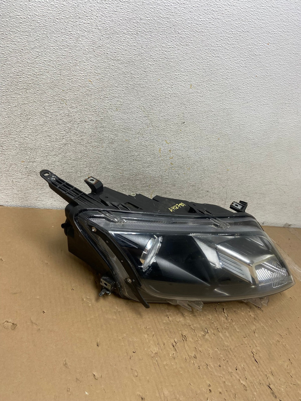 2010 2011 2012 Ford Fusion Right Passenger RH Headlight Halogen AH2781 LK2