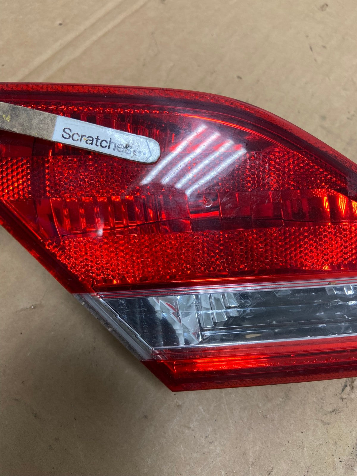 2005-2010 Toyota Avalon Left Driver LH Side Tail Light Inner AD2735 LK3