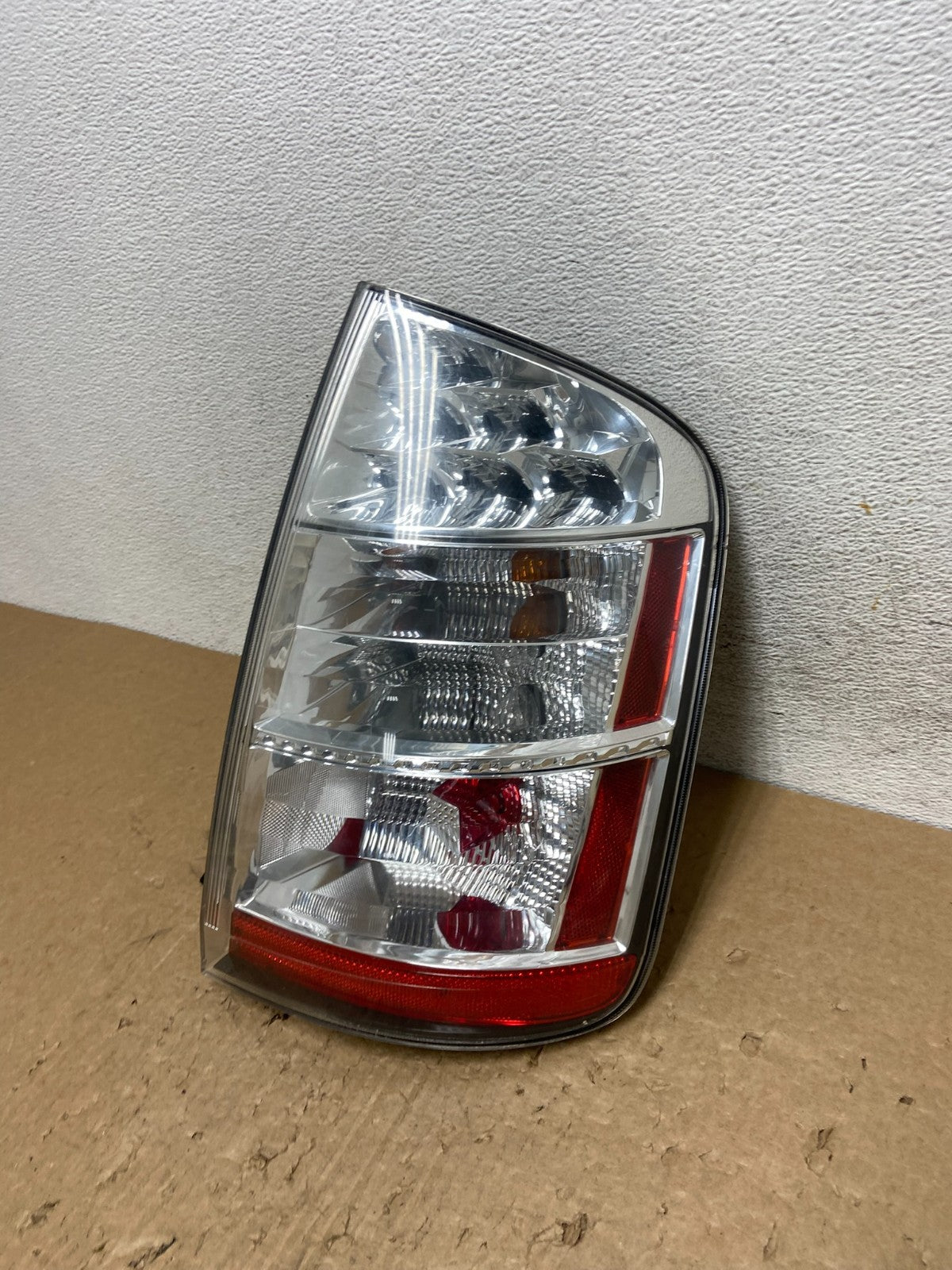 2006 to 2009 Toyota Prius Tail Light Right Passenger Side AF8097 DW1