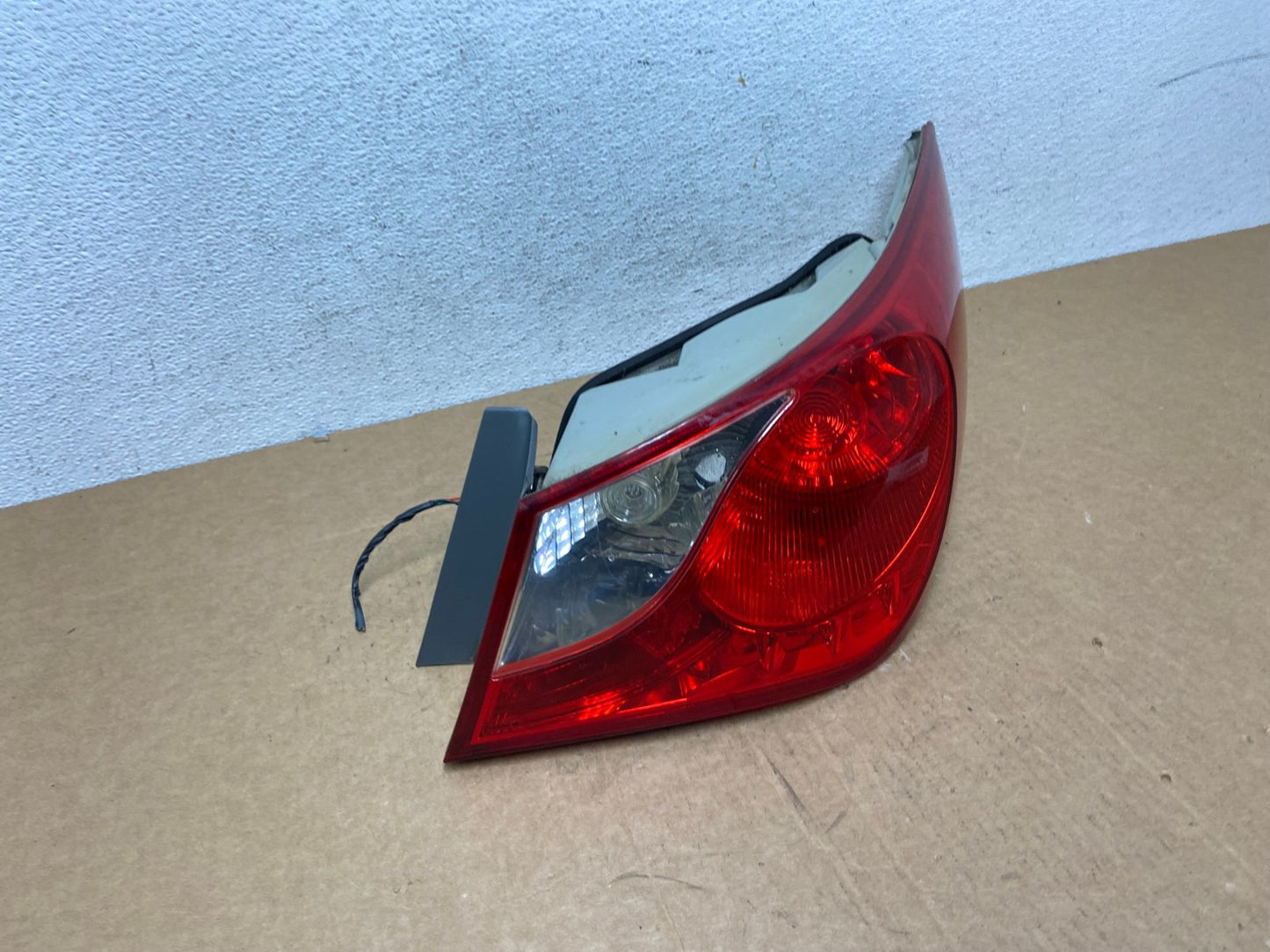 2011 2012 2013 Hyundai Sonata Right Passenger RH Tail Light AD5501 LK2