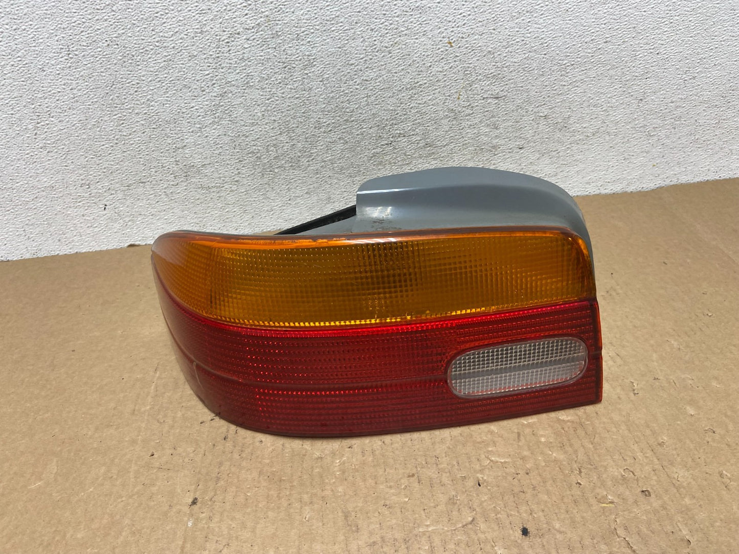 1998 to 2002 Chevrolet Prizm Left Driver Lh Side Inner Tail Light af9646 DG0