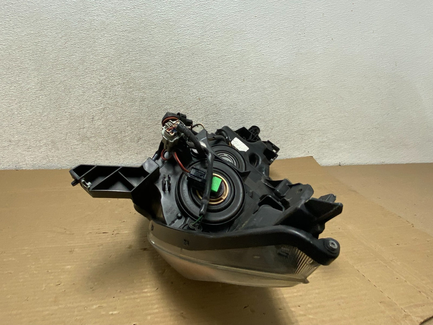 2016 - 2018 Nissan Altima Right Passenger RH Halogen Headlight AG8952 DW8