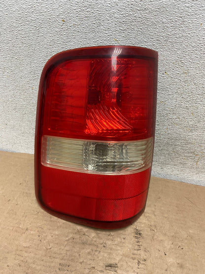 2004 to 2008 Ford F150 F-150 Left Driver LH Side Tail Light AI0930 LK0