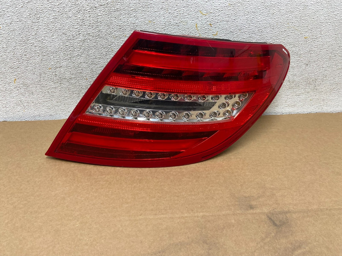 2012 to 2014 Mercedes C-Class Right Passenger Side LED Tail Light AH4396 DW0