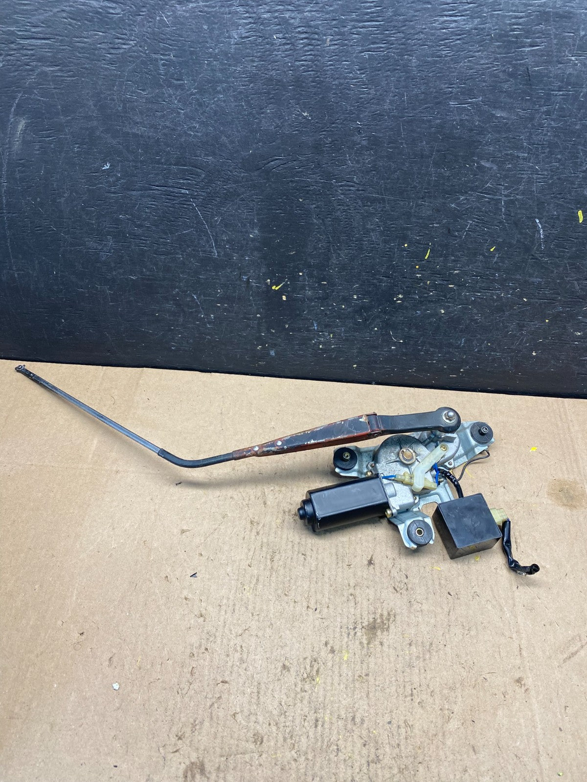 1989-1993 Toyota Celica Rear Windshield Washer Wiper Motor R8408 DG0