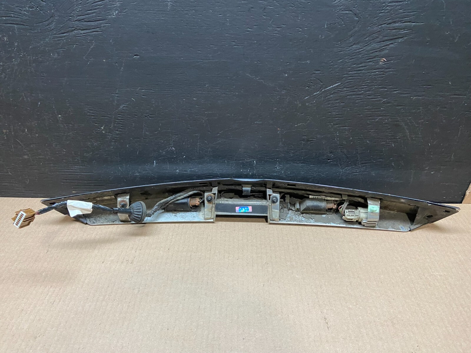2010-2015 Cadillac SRX Rear Liftgate Tailgate Finish Molding W/ Camera E8442 DG15