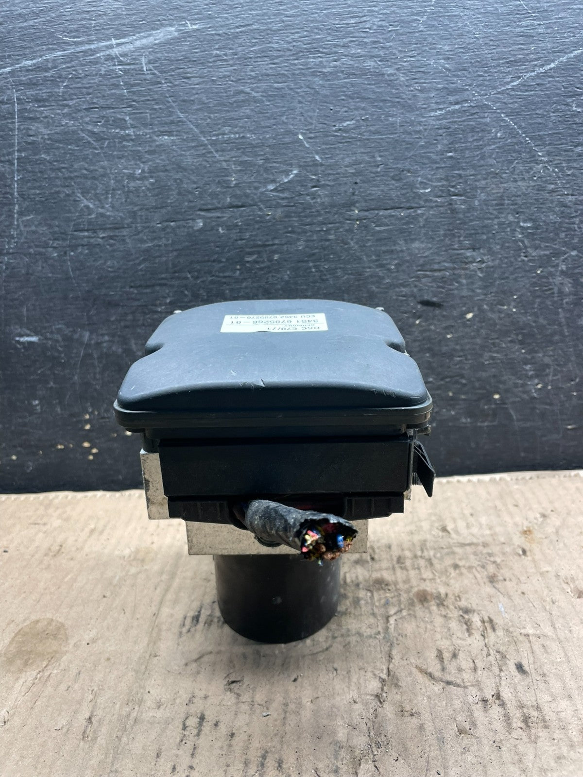 2007 to 2013 BMW X5 E70 ABS Anti-Lock Brake Pump Module OEM T2888 DG2