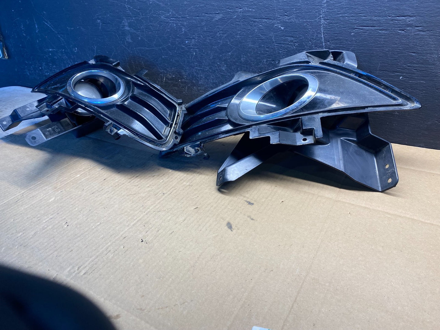 2013-2016 Ford Fusion Front Bumper Left+Right Set Fog Light Bezel Trim AD5045 DG1