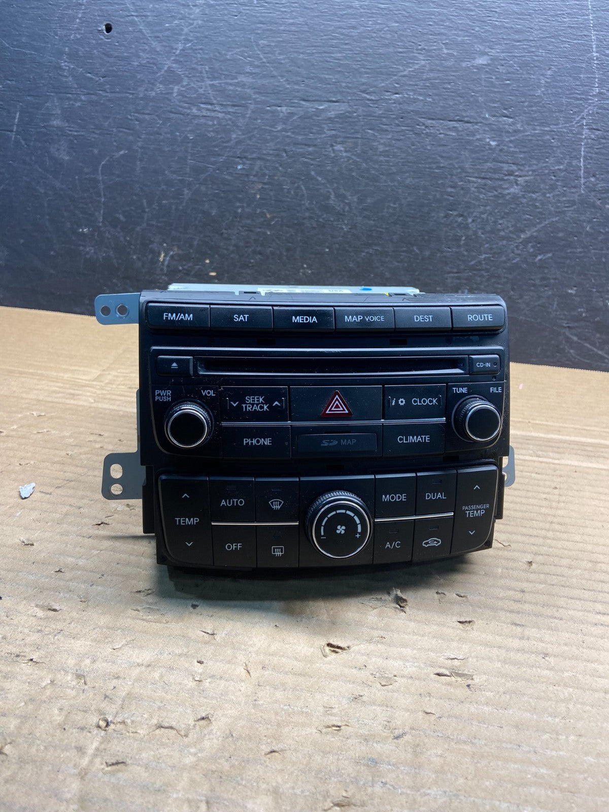 2014 Hyundai Sonata Radio CD Player Climate Control ae2582 DG0