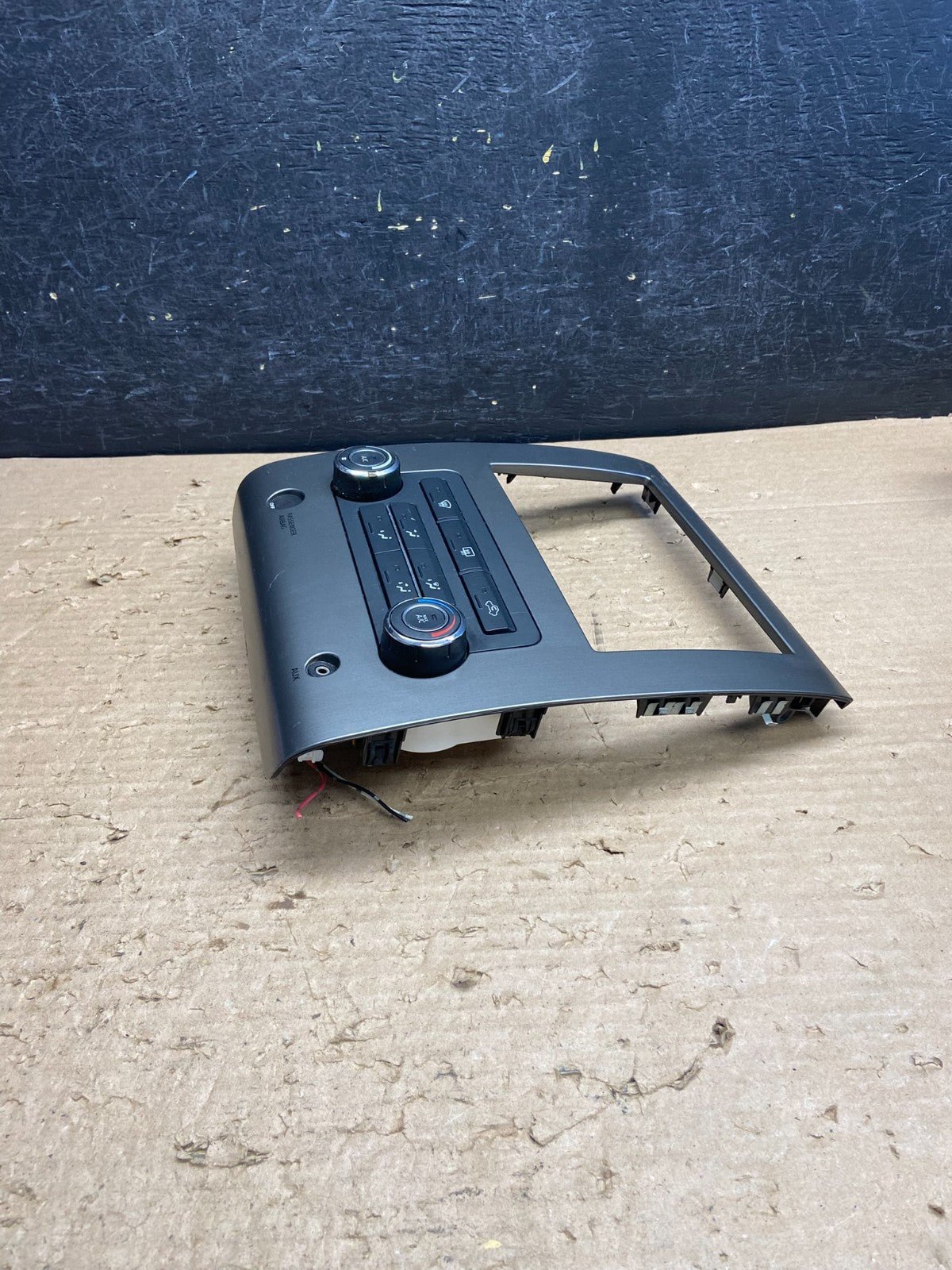 2008 - 2012 Nissan Titan Climate Control Hvac Radio Bezel AG8668 DG2
