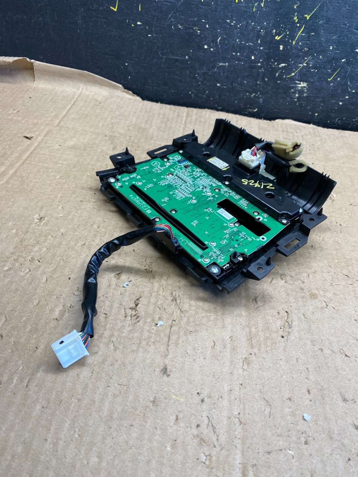 2010 - 2014 Nissan Murano Temperature Climate A/C AC Control Panel Z1725 DG4