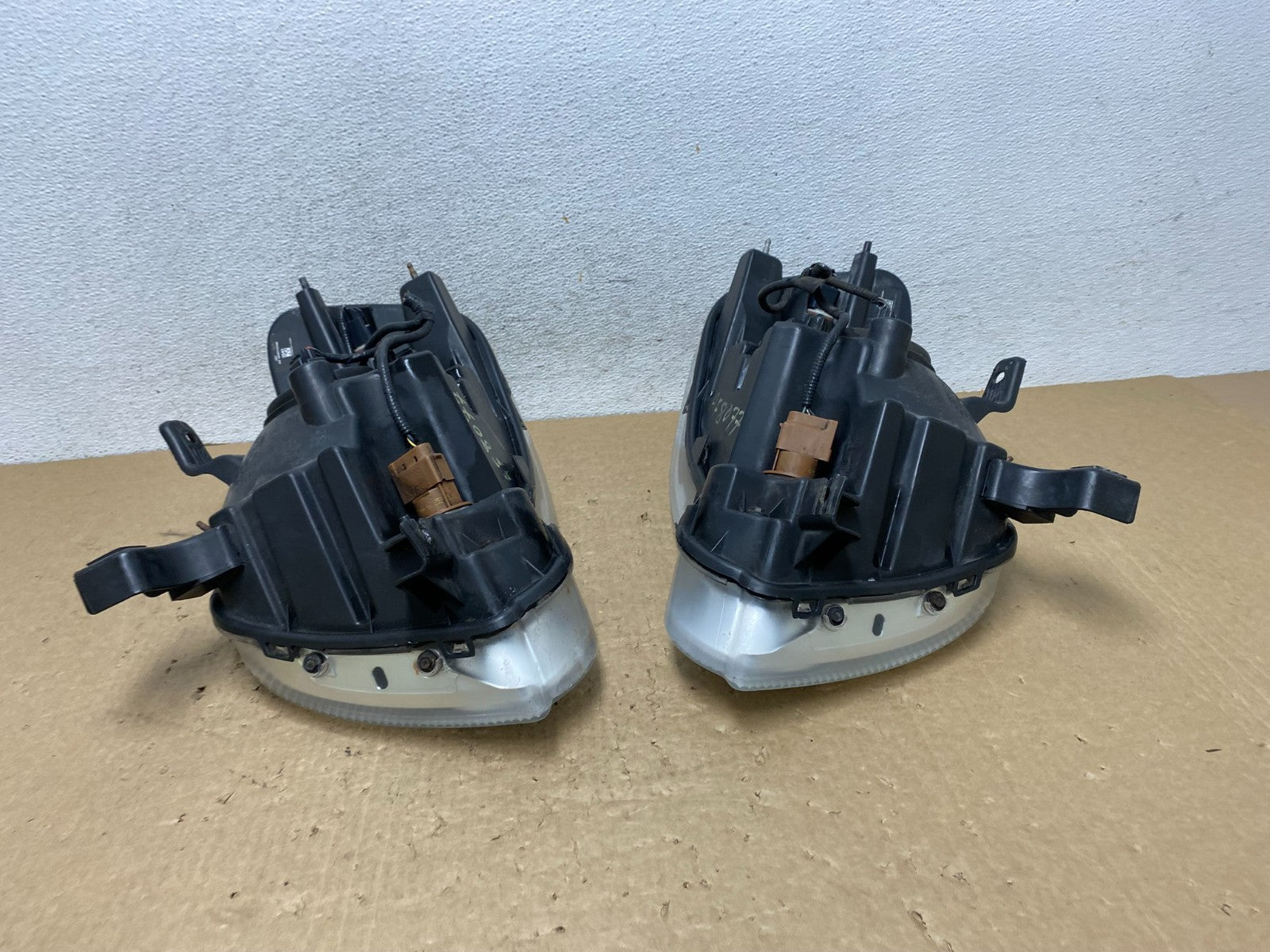 2006 2007 2008 2009 2010 Ford Explorer Left+Right Set Headlights AF8077 DW10