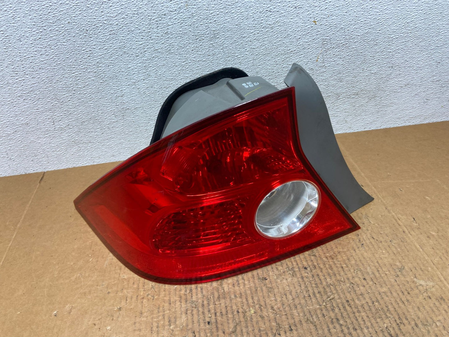 2004-2005 Honda Civic Coupe Left Driver Side Tail Light AE1336 LK0