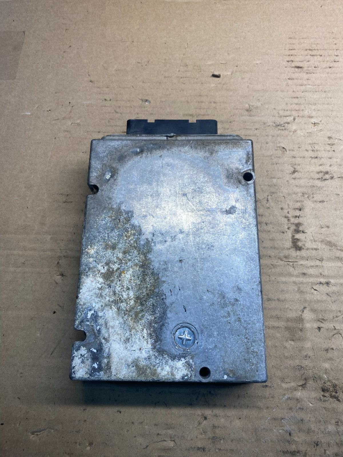 1995 to 1997 Ford F250 7.3L Diesel Driver Fuel Injector Control Module ae2165 DG0