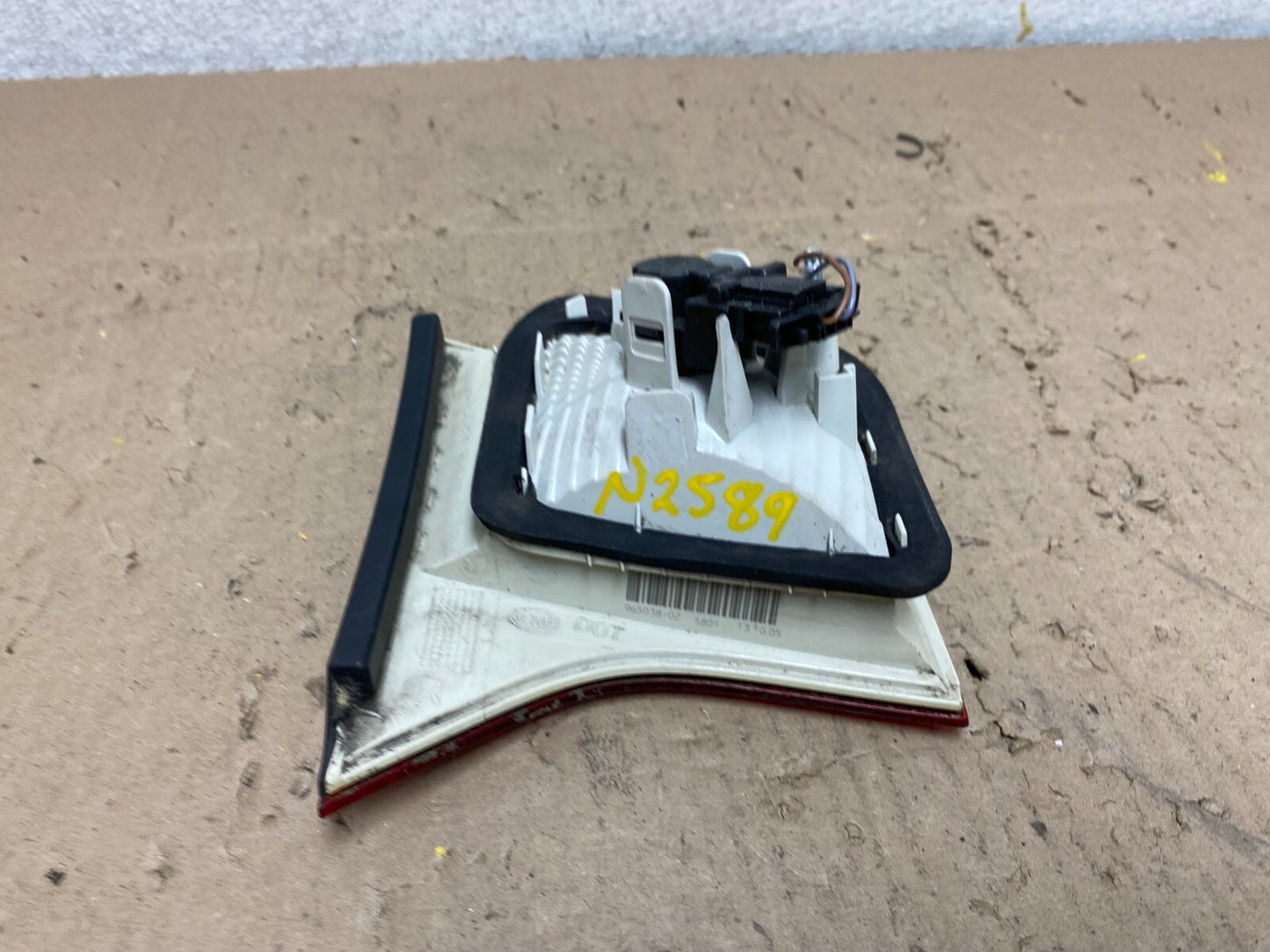 2004-2008 Audi A4 Sedan Right Passenger RH Side Inner Tail Light OEM N2589 DW6