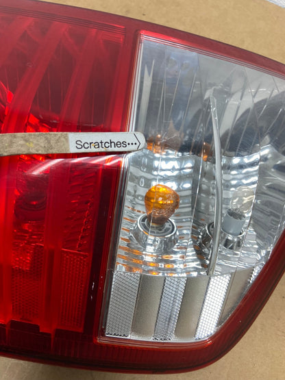 2007 to 2010 Kia Sedona Right Passenger RH Side Tail Light Oem AC1761 LK3