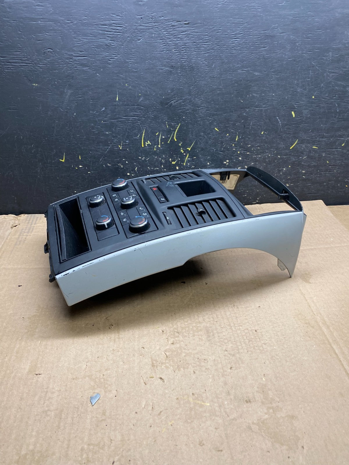 2008-2010 Dodge Grand Caravan  A/C Climate Control Unit Bezel Trim Oem Z0010 DG5