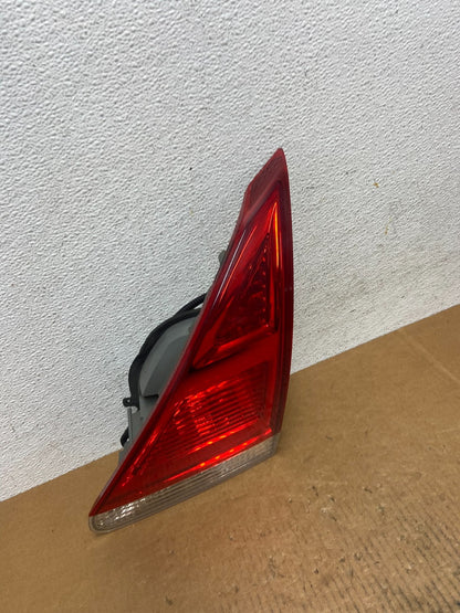 2009 to 2012 Toyota Venza Right Passenger RH Side Inner Tail Light AE0365 DG2