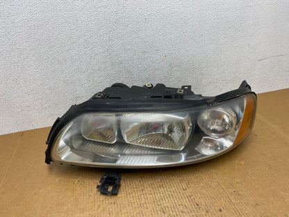 2005 to 2009 Volvo S60 Left Halogen Driver Side Headlight AE0462 DW0